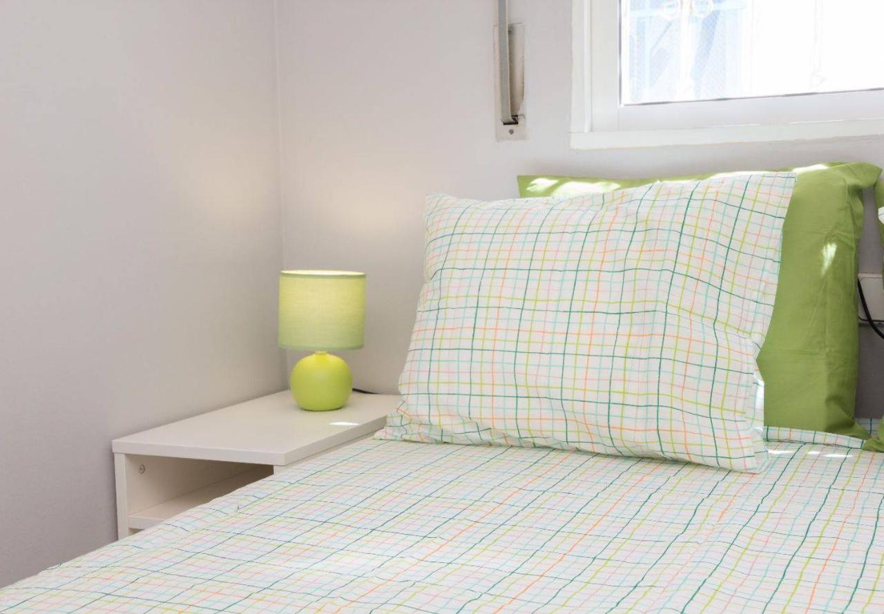 Malagaonbeach 1 - Two Bedrooms - Up To 3 People - 10 Meters Beach Extérieur photo