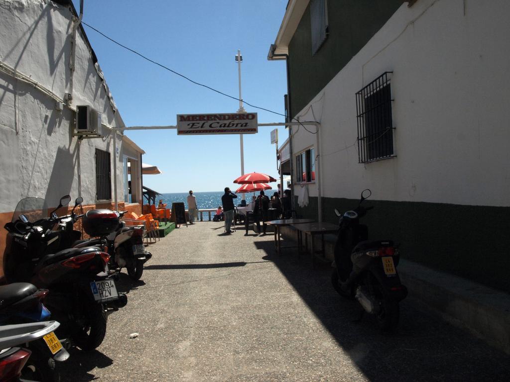Malagaonbeach 1 - Two Bedrooms - Up To 3 People - 10 Meters Beach Chambre photo