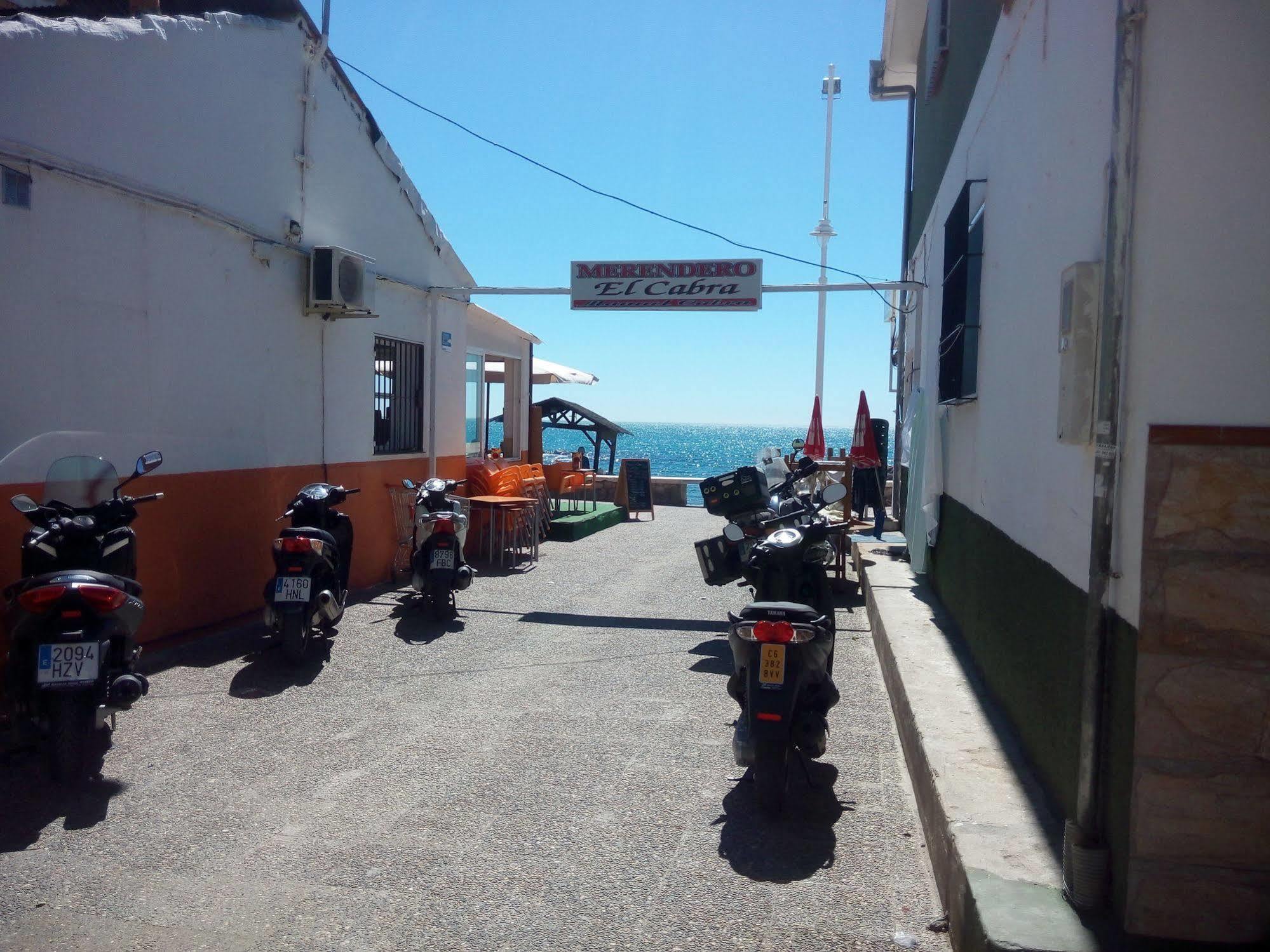 Malagaonbeach 1 - Two Bedrooms - Up To 3 People - 10 Meters Beach Extérieur photo